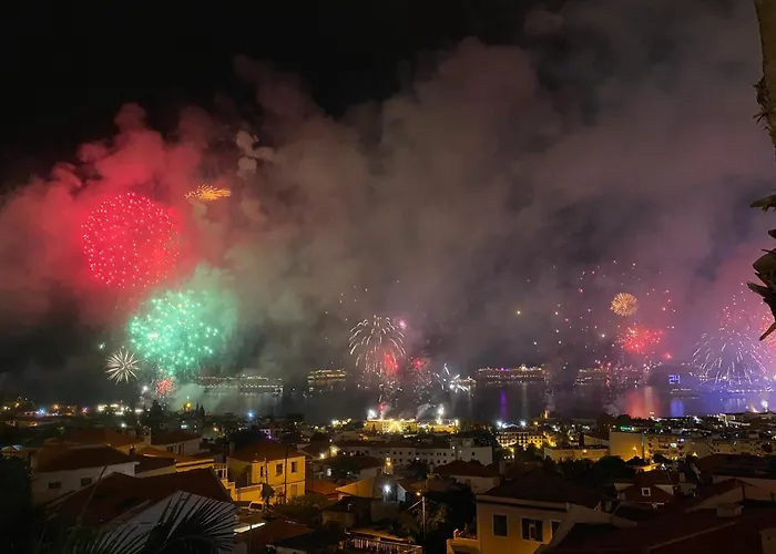 Casa Ideal Familias Com Vista Mar Desafogada Funchal (Madeira)