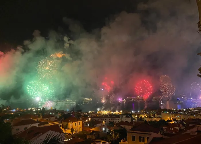 Casa Ideal Familias Com Vista Mar Desafogada * Funchal (Madeira)