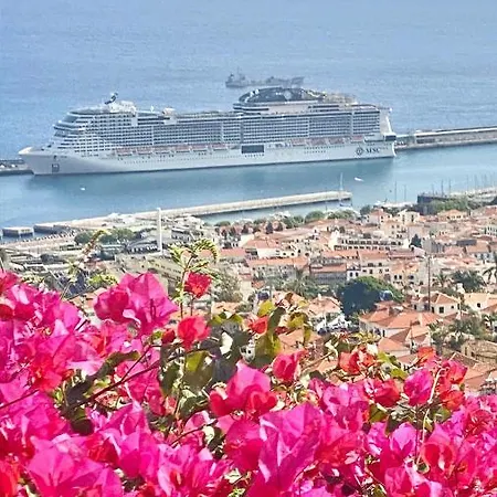 Casa Ideal Familias Com Vista Mar Desafogada * Funchal (Madeira)